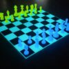 Photo du Jeux d'Echec Phosphorescent Jaune et Bleue