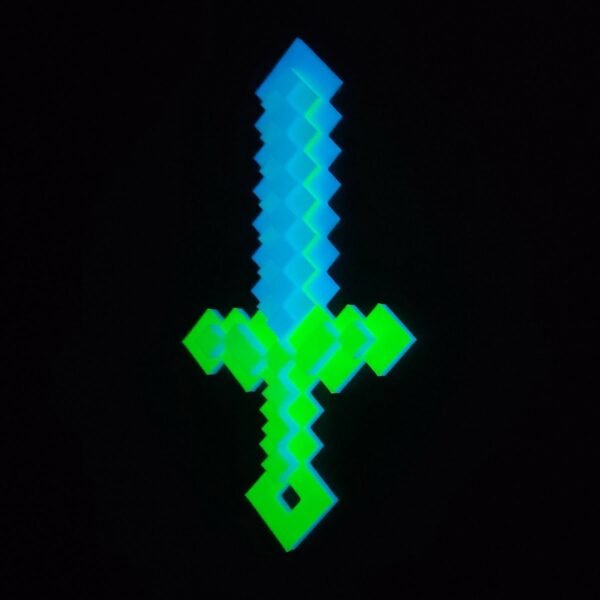 épée minecraft dans le noir